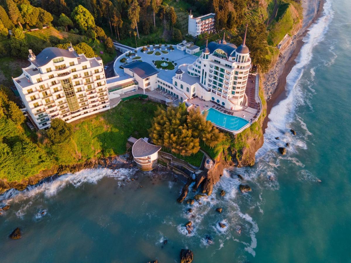 Castello Mare Hotel Kobuleti Exterior photo