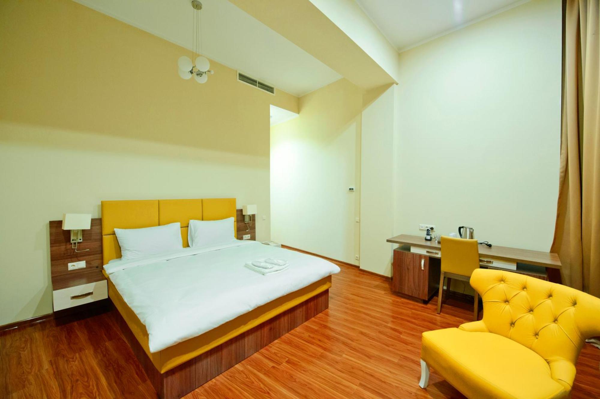 Castello Mare Hotel Kobuleti Exterior photo